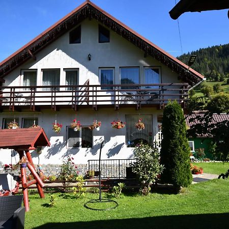 Casa Stefanut Hotel Moeciu De Sus Bagian luar foto