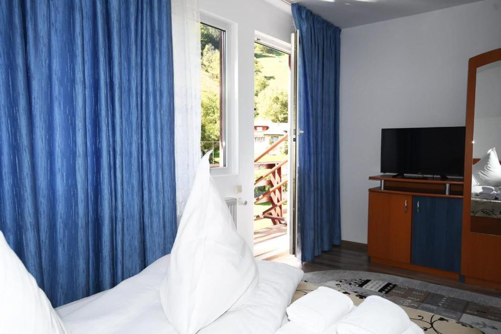 Casa Stefanut Hotel Moeciu De Sus Bagian luar foto